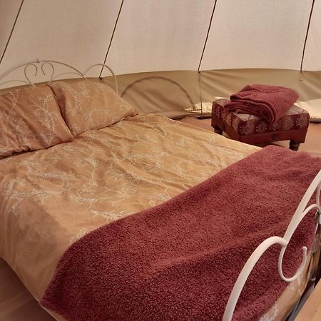 Cornish Skies Glamping Pool Екстер'єр фото