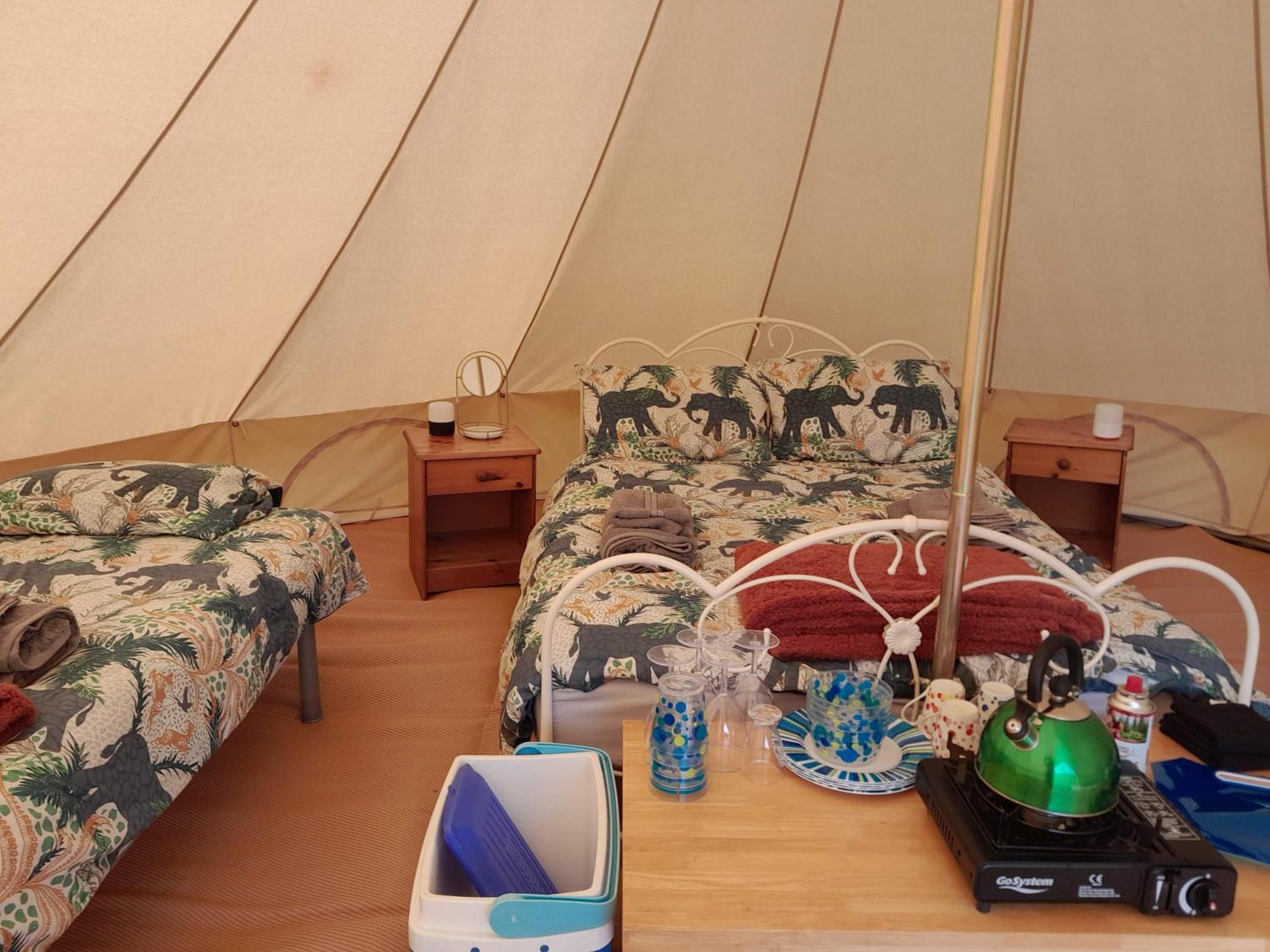 Cornish Skies Glamping Pool Екстер'єр фото